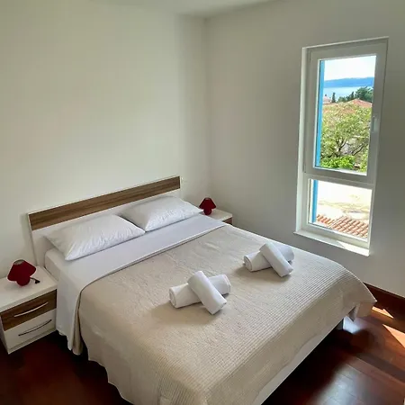 On The Mare Apartment *